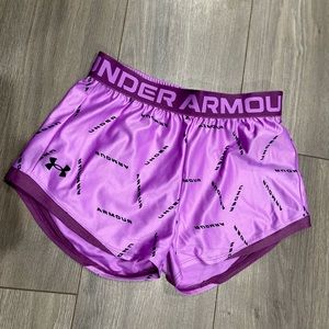 Under armour shorts youth medium